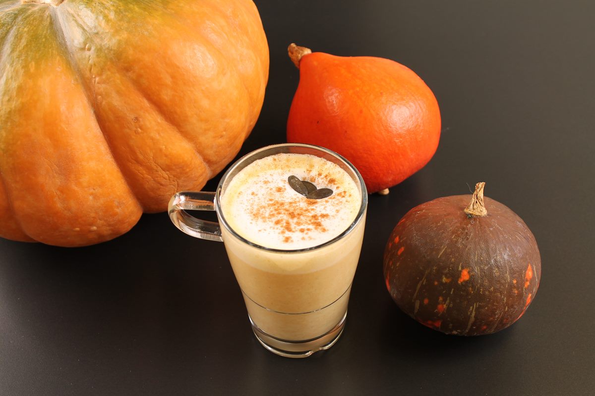 Das Superfood zum Trinken mit wärmenden Gewürzen: Pumpkin Spice Latte.