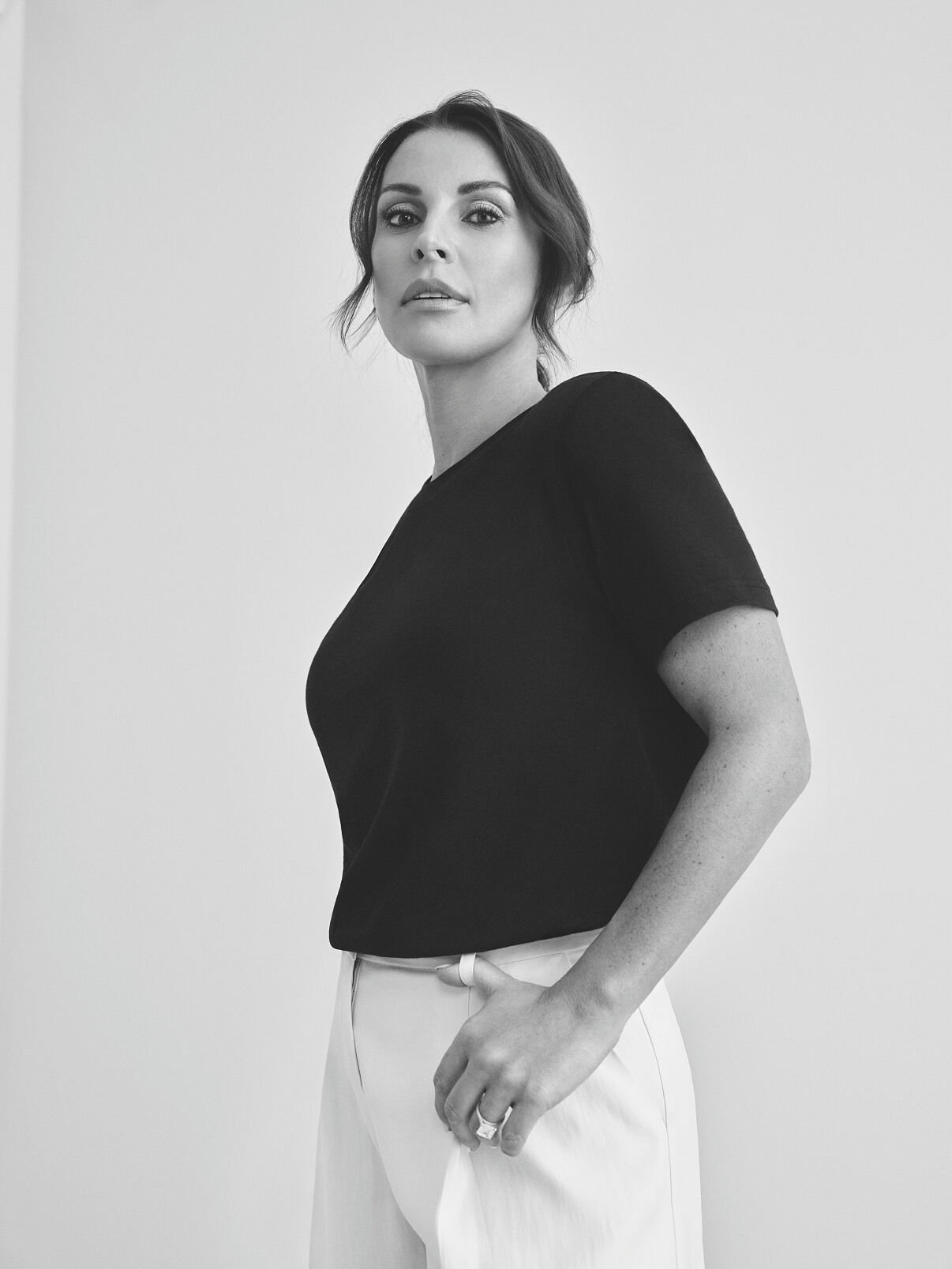 PRIMARK RUCHED SS KNIT JUMPER BLACK £10 €12 310CZK 50LPN 60RON, CR BERMUDA £16 €18 470CZK 80LPN 90RON 