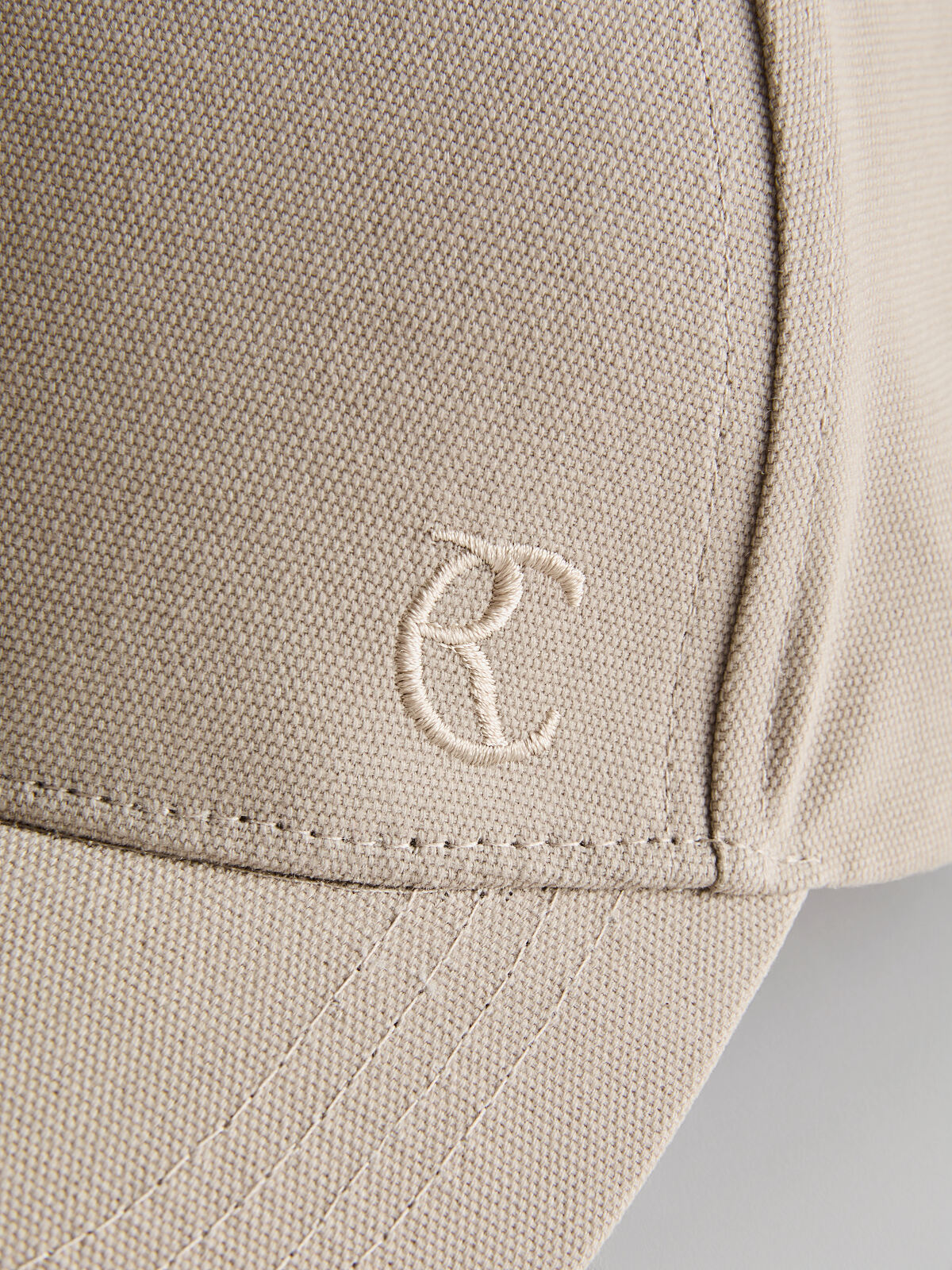 PRIMARK COLEEN ROONEY CANVAS CAP STONE £5 €6 �8 RON26 PLN24 CZK145 (2)