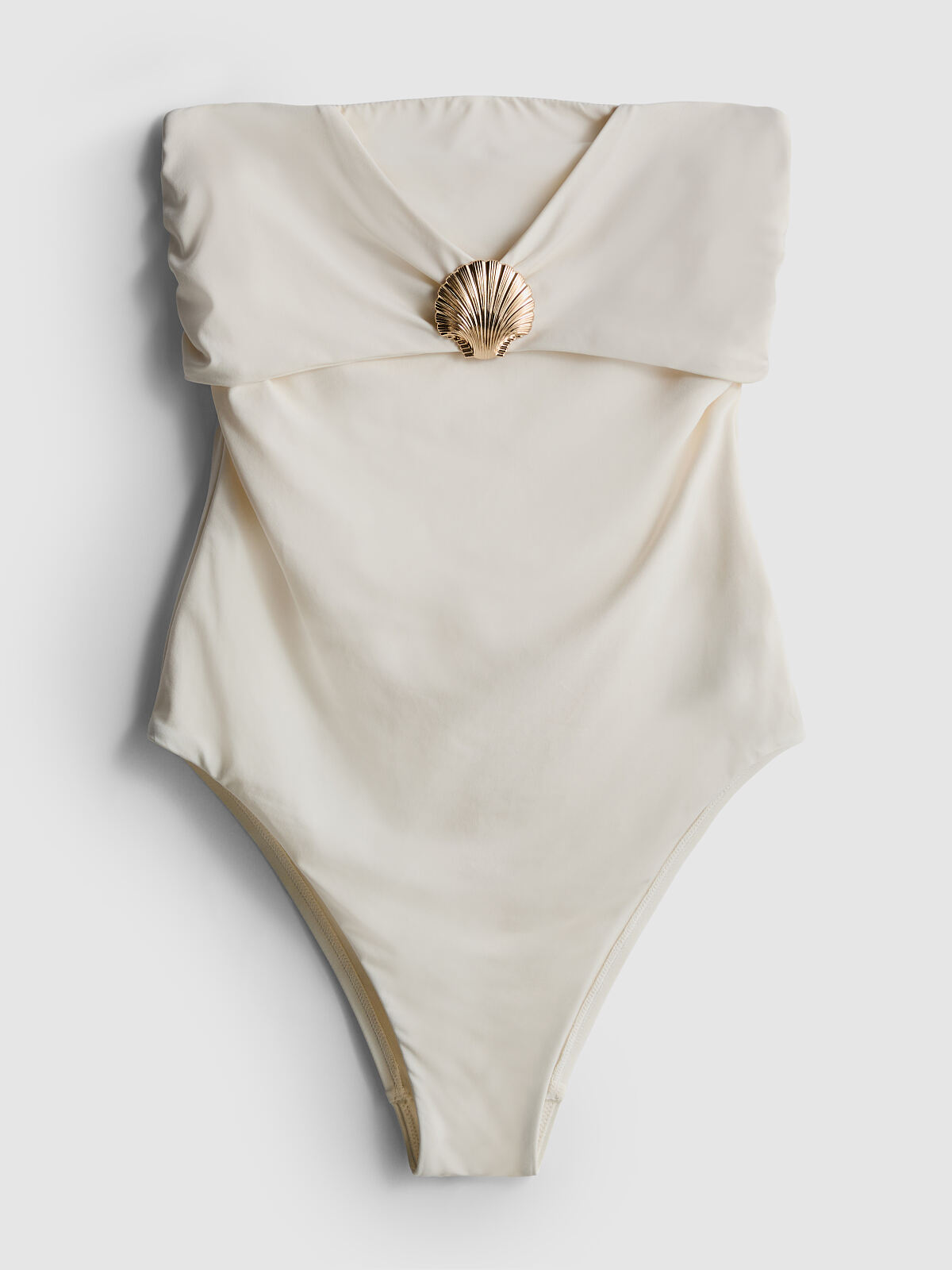PRIMARK_SS26_PRIMARK_SS26_deutschland-PRIMARK_SS26_shell_hardware_swimsuit_white-14-eur16-usd20-ron80-pln70-czk415-huf6000-ref2277258