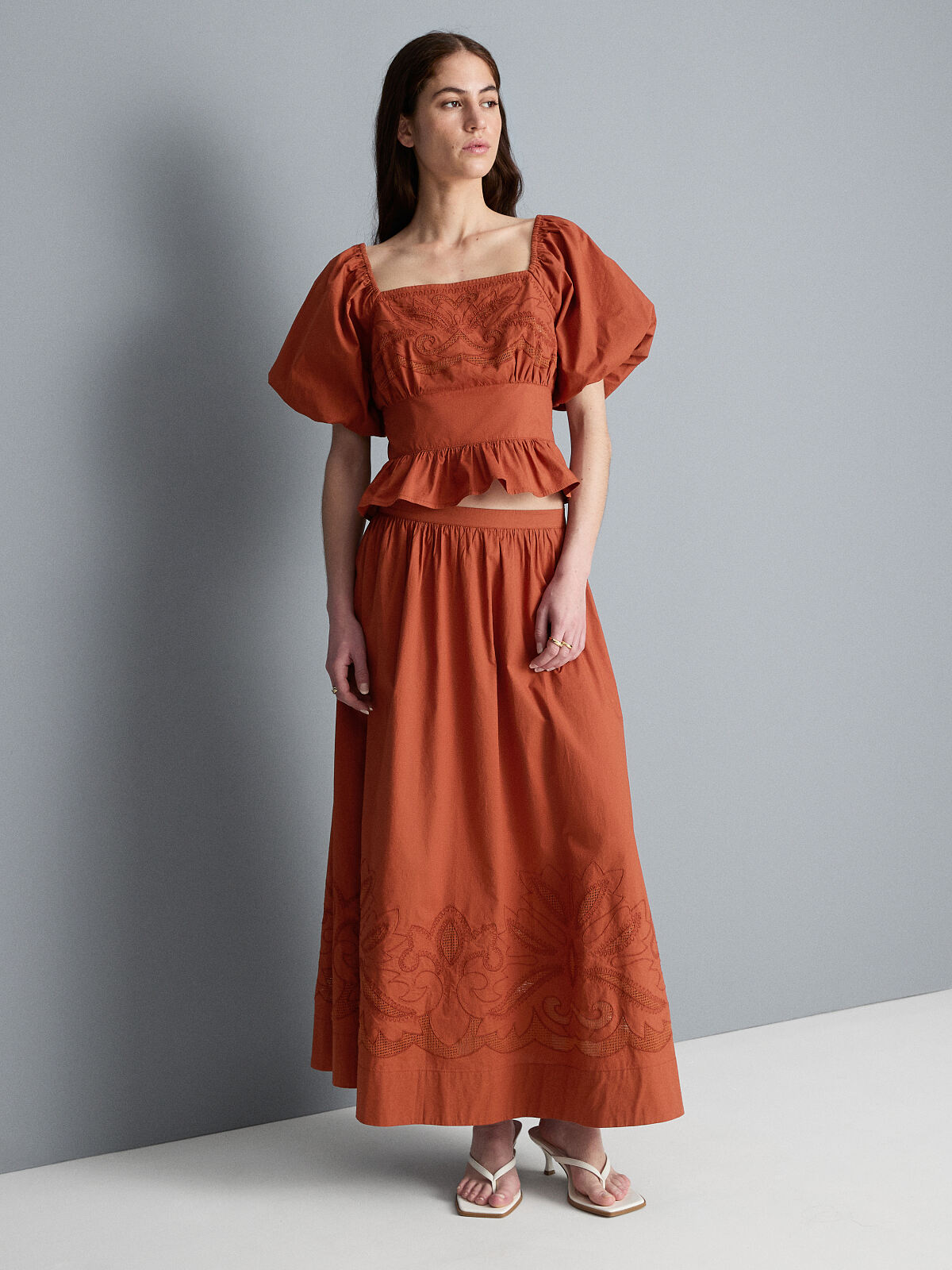 PRIMARK_SS26_primark_deutschland-primark_co_broderie_top-18-eur20-ron100-pln90-czk520-ref2316768