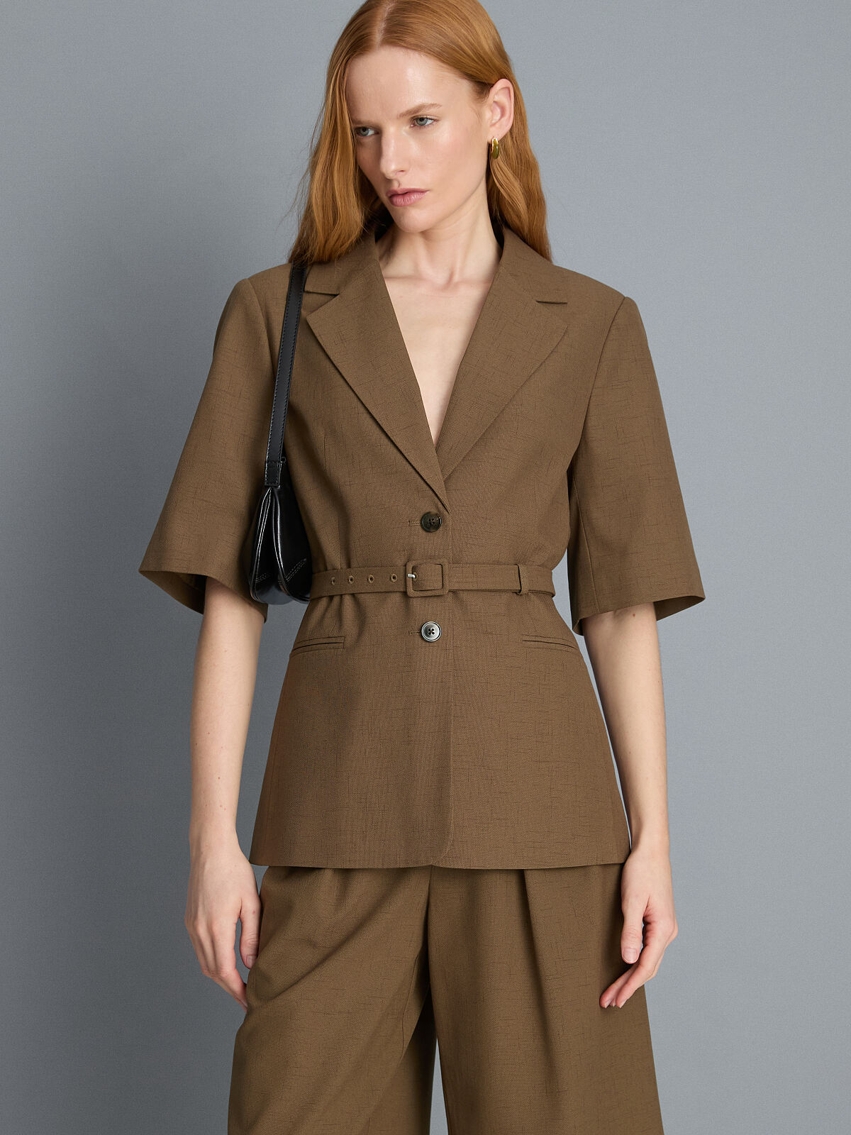 PRIMARK_SS26_primark_deutschland-primark_co_blazer_short_sleeve-26-eur28-usd35-ron135-pln125-czk730-ref2316762