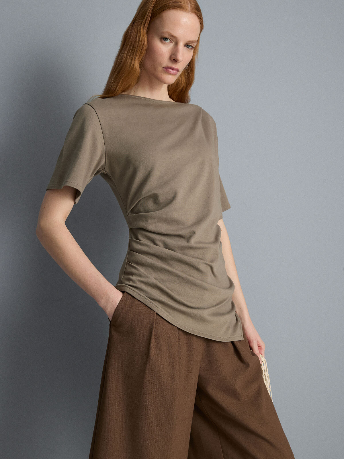 PRIMARK_SS26_primark_deutschland-primark_asym_tee-10-eur12-usd16-ron60-pln50-czk310-ref2316741