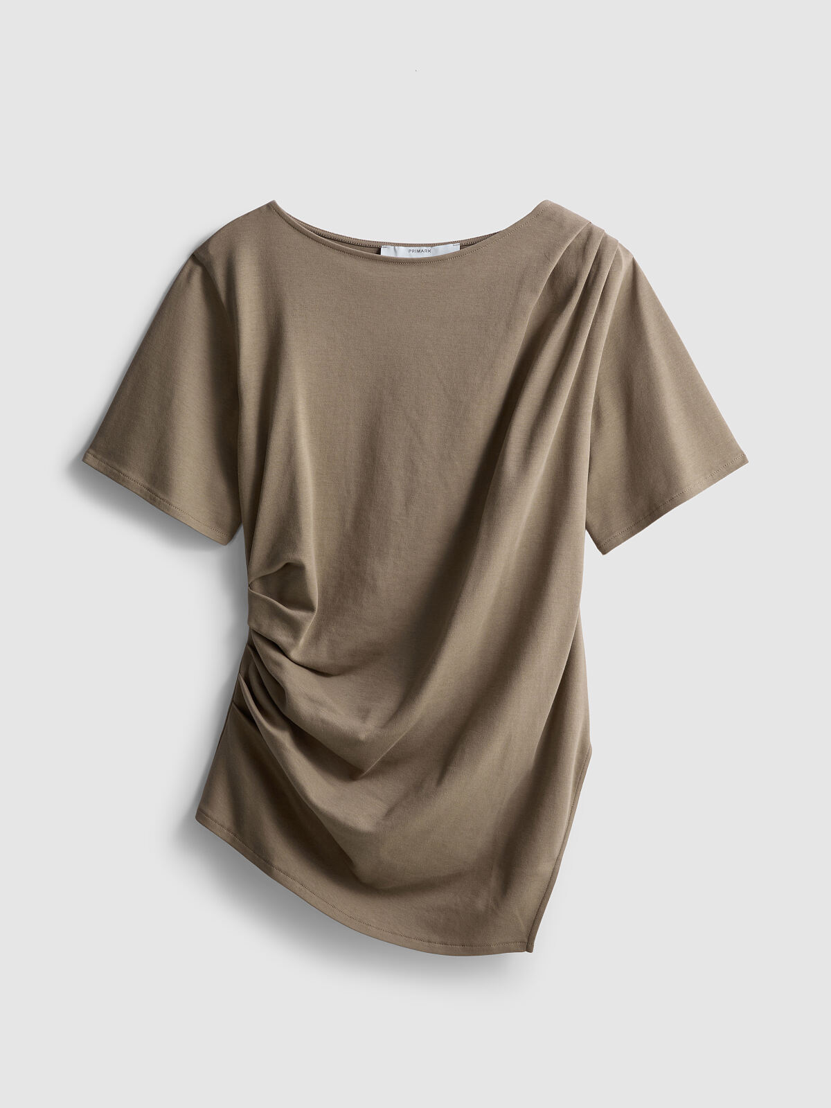 PRIMARK_SS26_primark_deutschland-primark_asym_tee-10-eur12-usd16-ron60-pln50-czk310-2-ref2316723