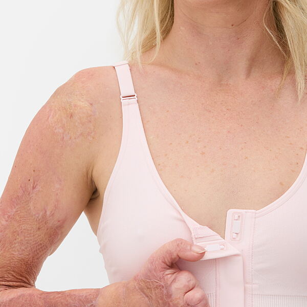 Adaptive SS26_crop_top_pink_10_eur12_usd14_ron60_pln50_czk310-2-ref2322000-2