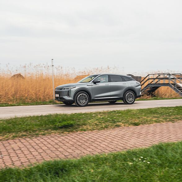 OMODA 9 PHEV