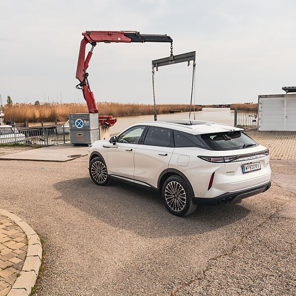 OMODA 9 PHEV