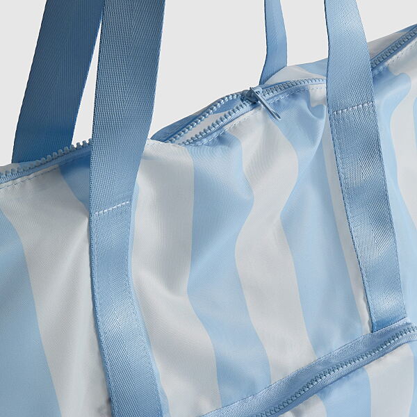 PRIMARK PACK AND GO SHOPPER BAG, £6, €8, $9.50, RON40, PLN34, CZK210 (2)