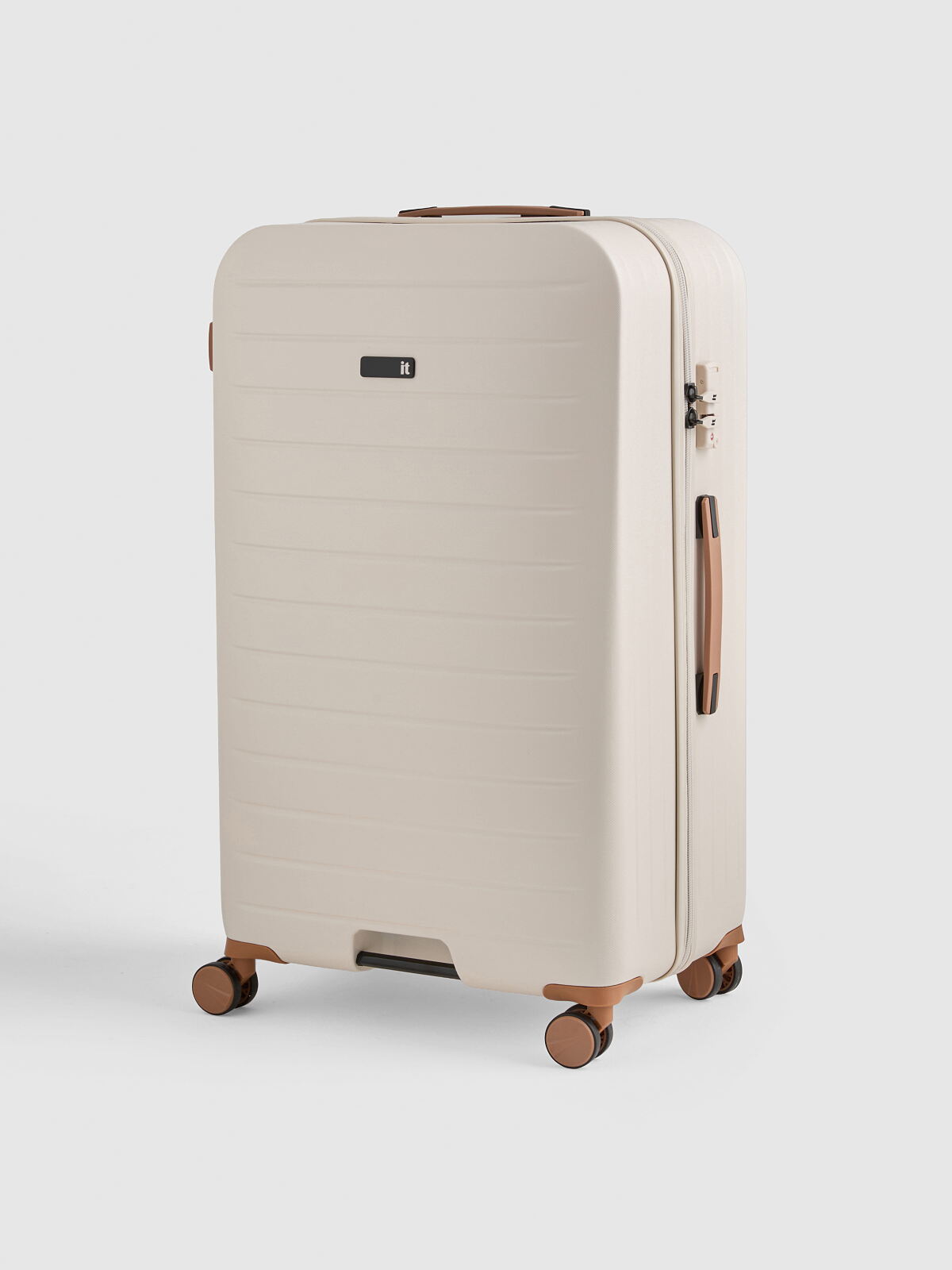 PRIMARK CONTRAST HARDSHELL, £45, €60, $62.50, RON295, PLN260, CZK1560 (2)