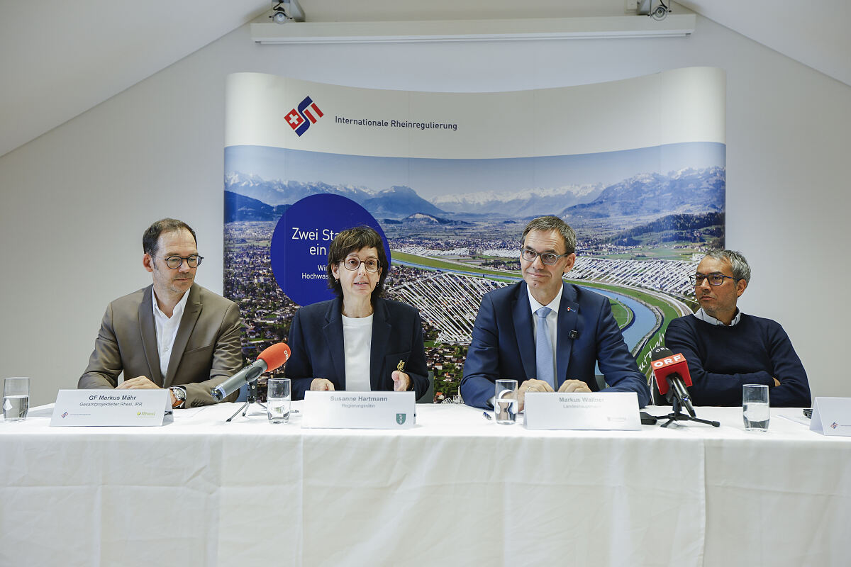 Bild 1: Medienkonferenz Rhesi Einreichung