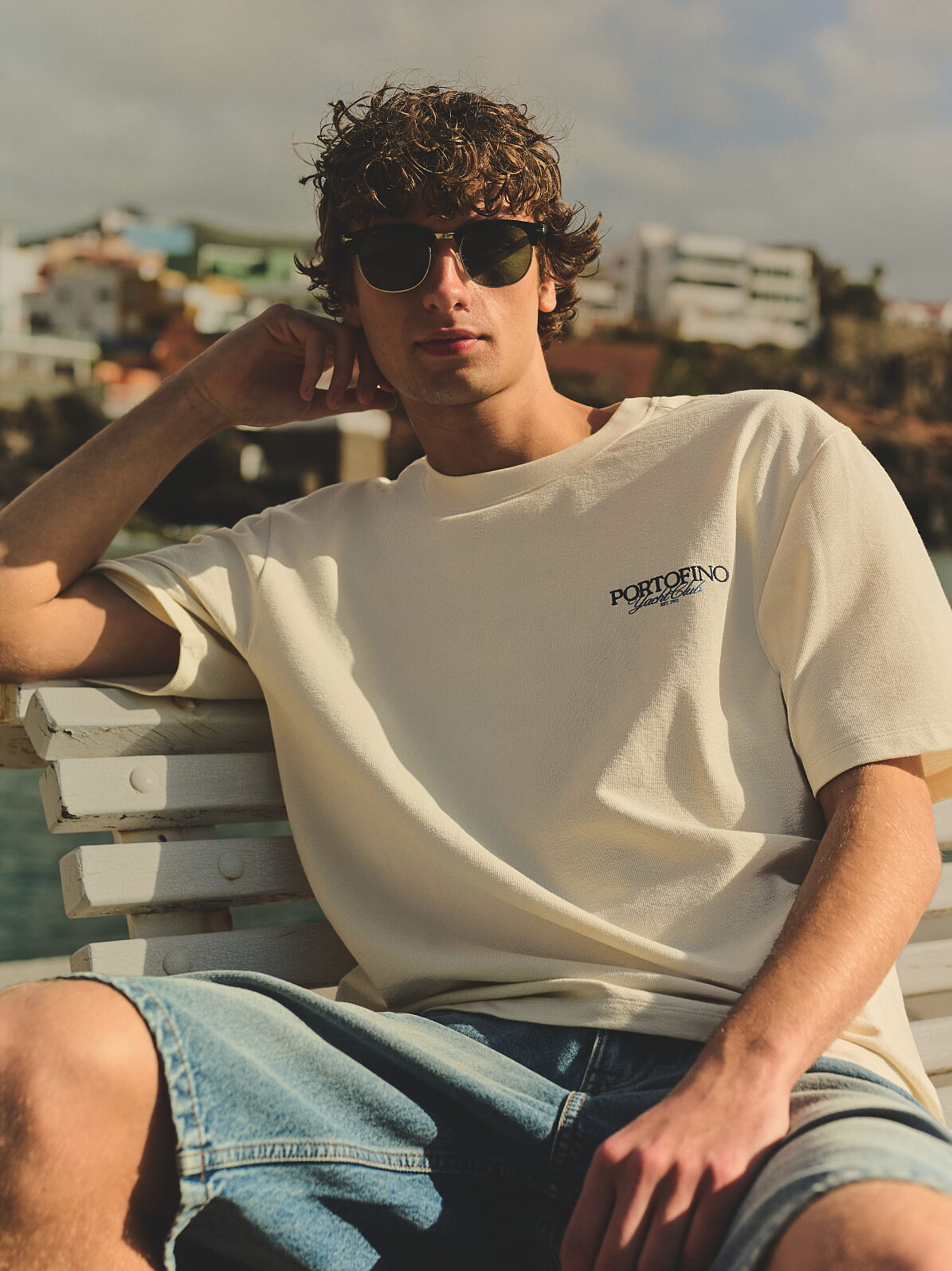 20260311_ExtCampaign_OwningTheSummer_D6_PortofinoTshirt_PI_Shot017_300DPI_CMYK
