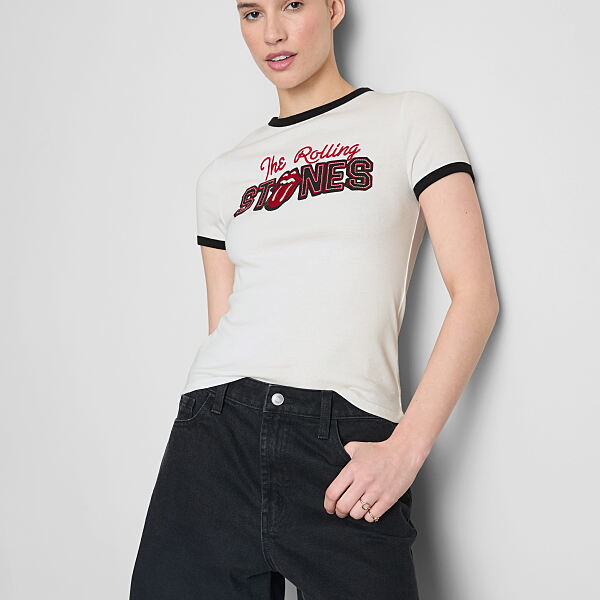 PRIMARK TEE, £8, €10, $14, RON50, PLN43, CZK260