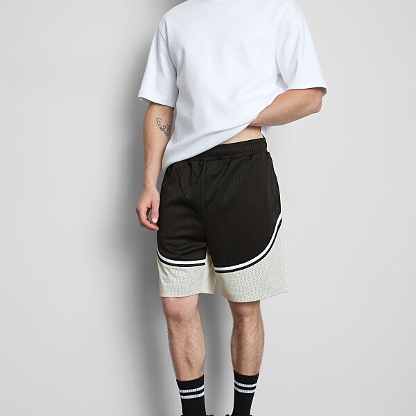 PRIMARK MESH SHORT, €16 (2)