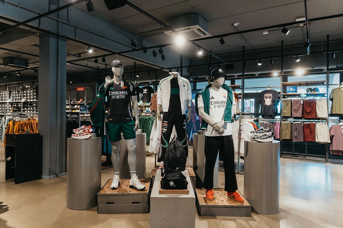 Adidas bietet eine große Auswahl an sportlichen Looks. 