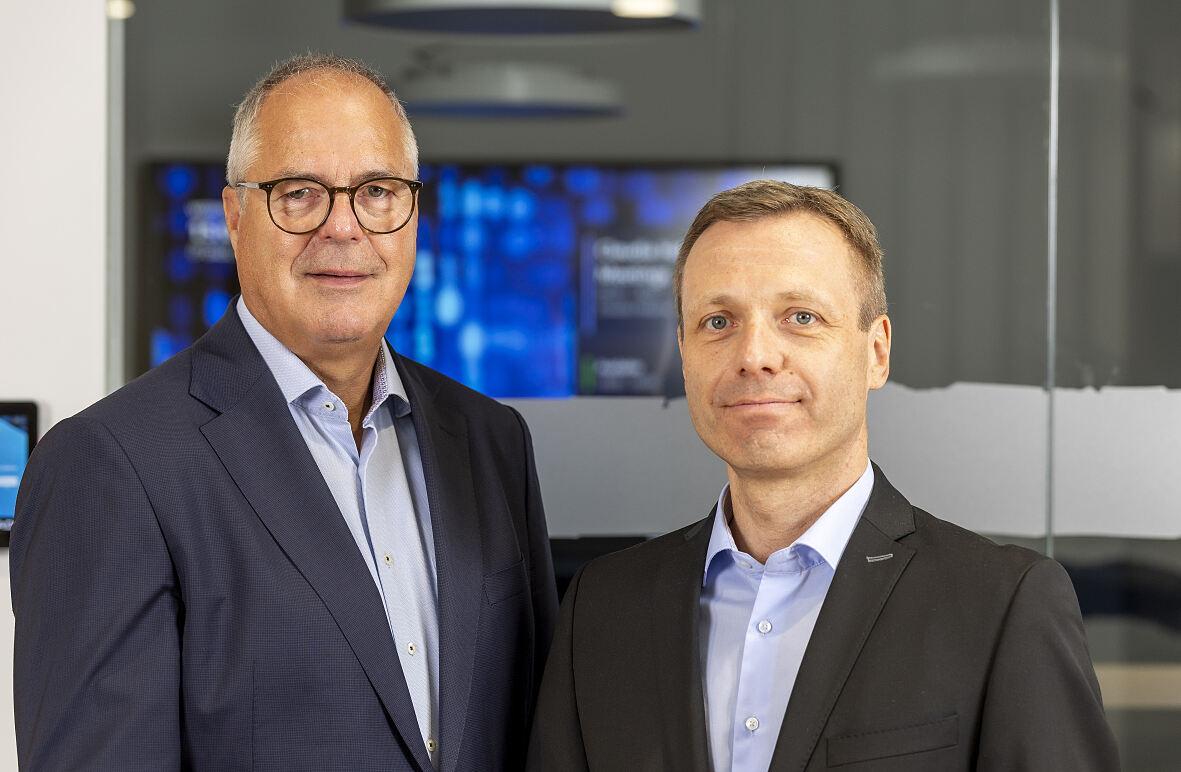 Dietmar Tanzer, President Sony DADC Global, und Markus Streibl, Senior Vice President Optical Elements