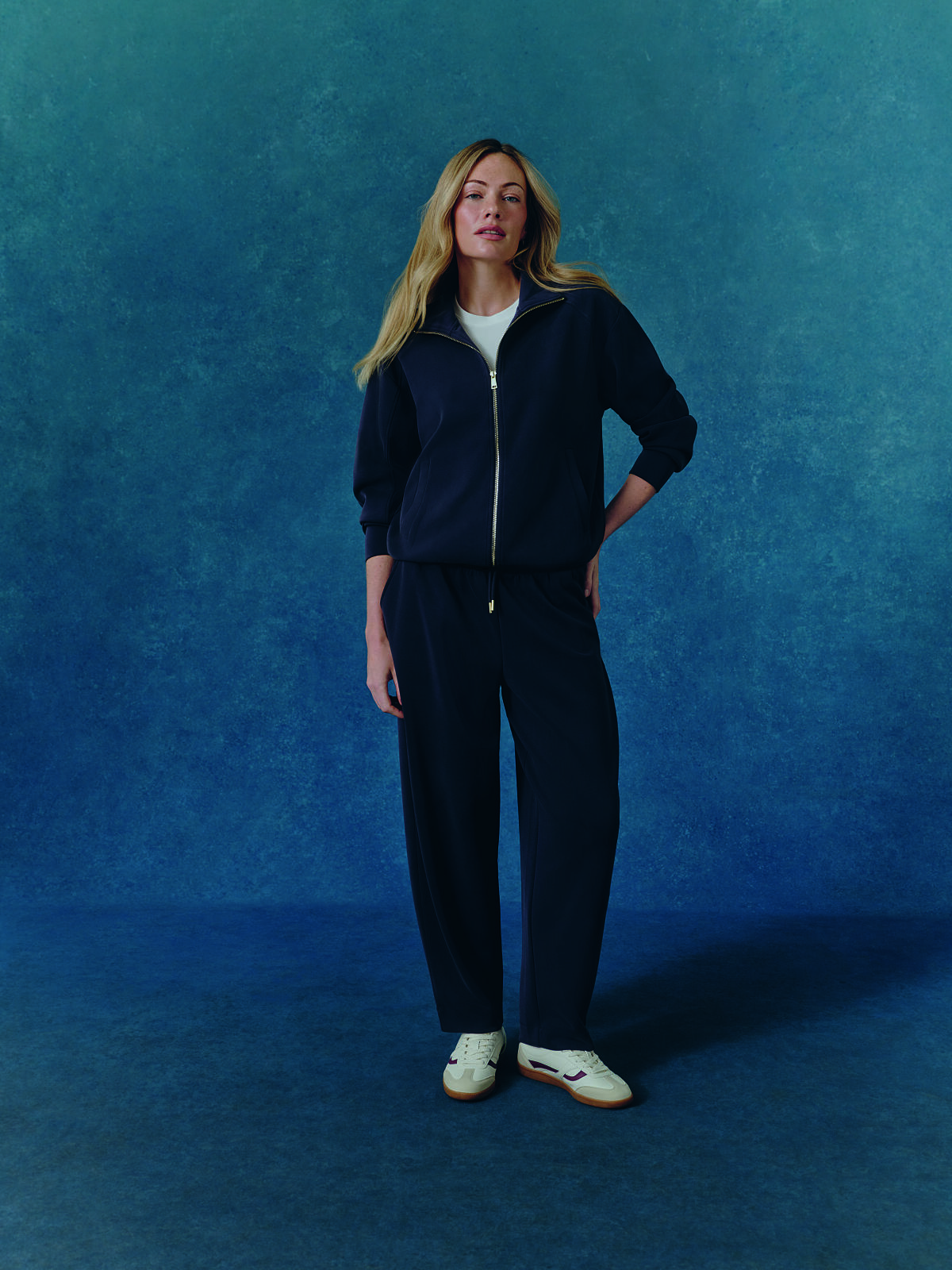 PRIMARK_Perfectly Soft Zip Through Sweatshirt_€(NE)20, €18, £16 (3)