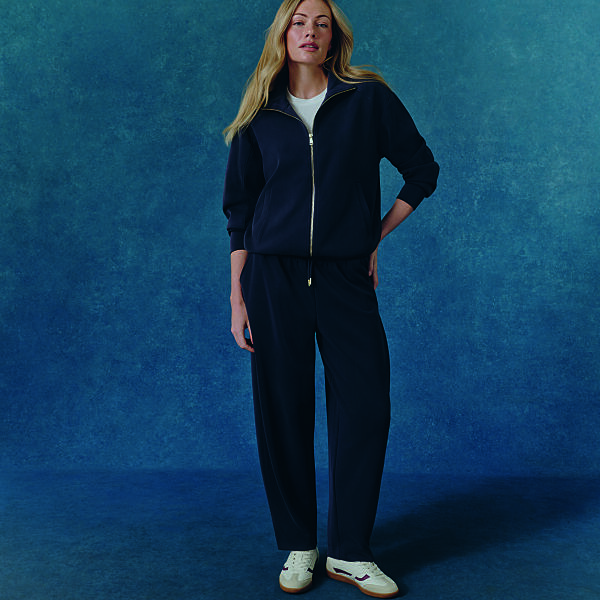 PRIMARK_Perfectly Soft Zip Through Sweatshirt_€(NE)20, €18, £16 (3)