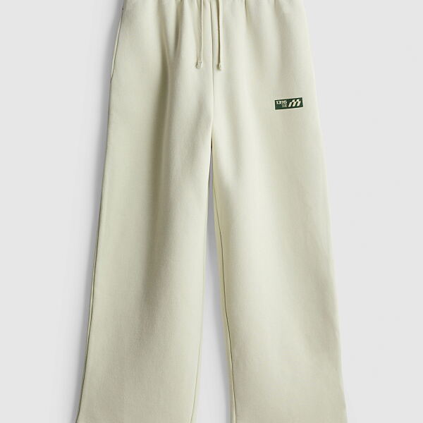 PRIMARK PRESENTS BY COLEEN OPEN HEM JOGGER, LIGHT GREEN £12, €16, €(NE)18, RON80, PLN70, CZK415