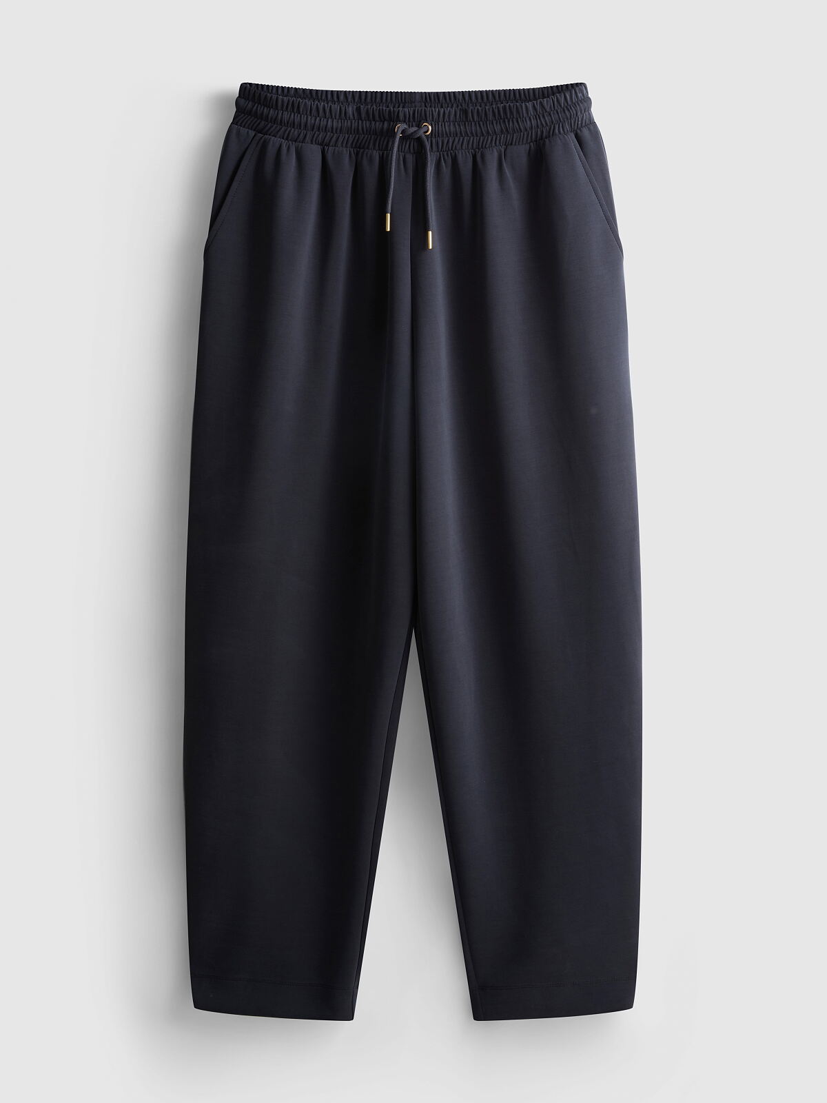 PRIMARK PRESENTS BY COLEEN BARREL JOGGER, £12, €14, €(NE)16, RON70, PLN60, CZK365