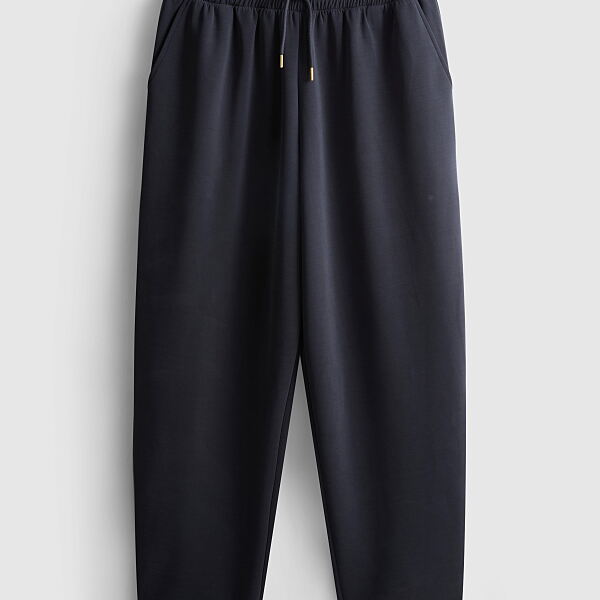 PRIMARK PRESENTS BY COLEEN BARREL JOGGER, £12, €14, €(NE)16, RON70, PLN60, CZK365
