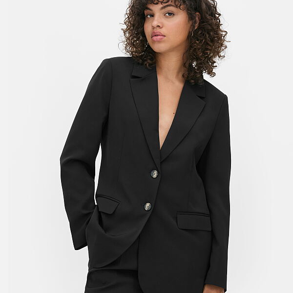 PRIMARK BLAZER BLACK £24 €26 NE€30 �35 RON125 PLN115 CZK675
