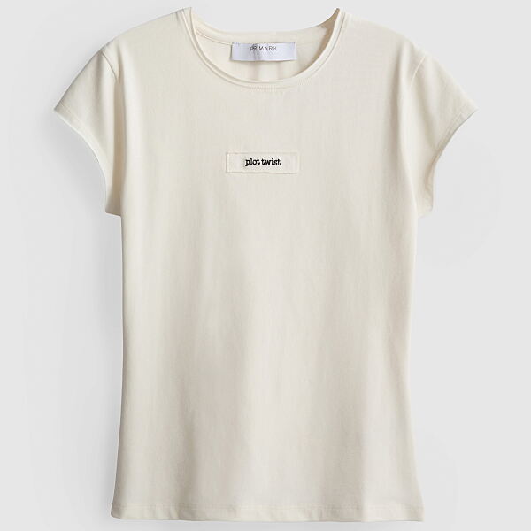 PRIMARK PRESENTS PAU ECHE PE SLOGAN SNUG TEE, £5, €6,NE ONLY €7, $10, RON30, PLN26, CZK155, HUF2200