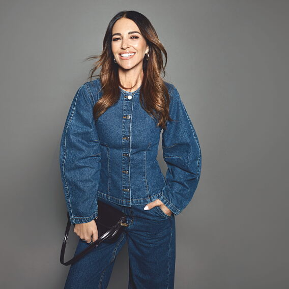 PRIMARK PRESENTS PAU ECHE PE CO COLLARLESS DENIM TOP, £18, €20, NE ONLY €22, $28, RON100, PLN90, CZK520, HUF7500 (3)