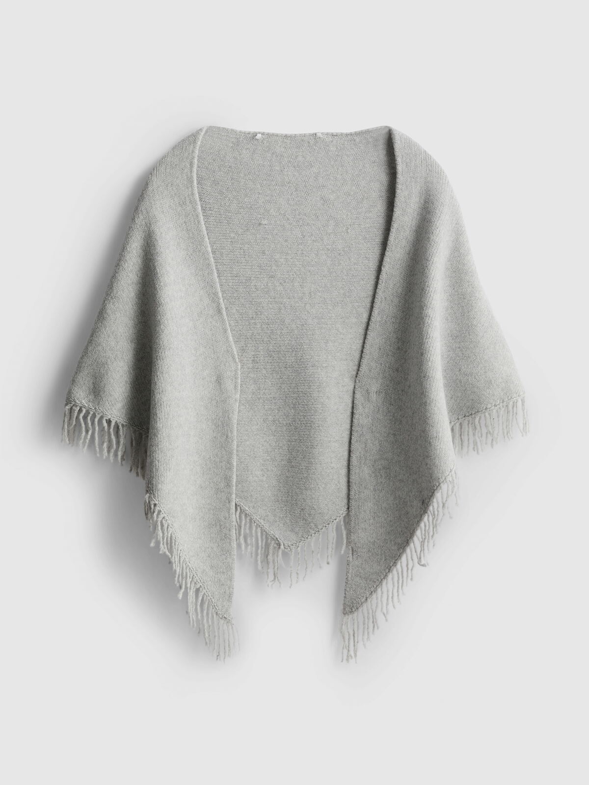 PRIMARK PRESENTS PAU ECHE PE LRG TRIANGLE SCARF, £6, €8,NE ONLY €9, $10, RON40, PLN34, CZK210
