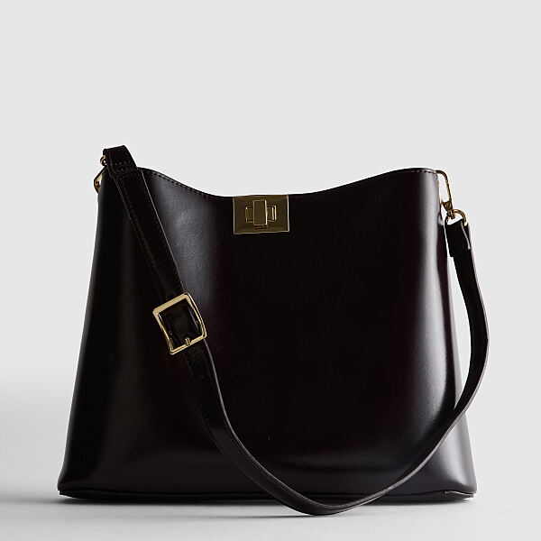 PRIMARK PRESENTS PAU ECHE PE BUCKET TOTE, , £14, €16,NE ONLY €18, $20, RON80, PLN70, CZK415, HUF6000-2
