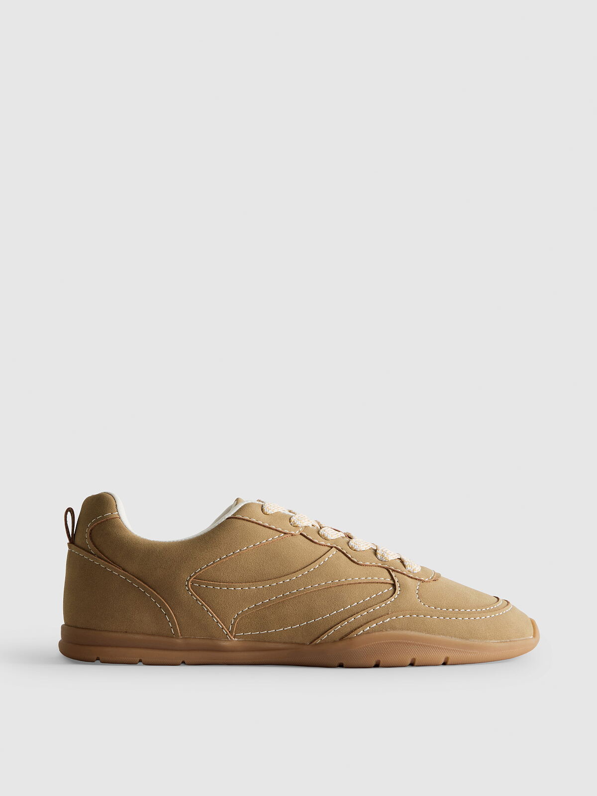 PRIMARK PRESENTS PAU ECHE PE ASTRO SOLE TRAINER, £15, €18,NE ONLY €20, $22, RON90, PLN80, CZK470, HUF6500