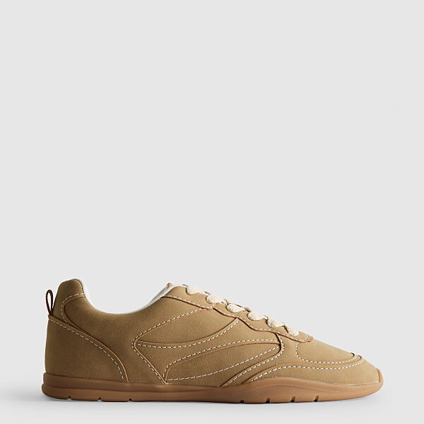 PRIMARK PRESENTS PAU ECHE PE ASTRO SOLE TRAINER, £15, €18,NE ONLY €20, $22, RON90, PLN80, CZK470, HUF6500
