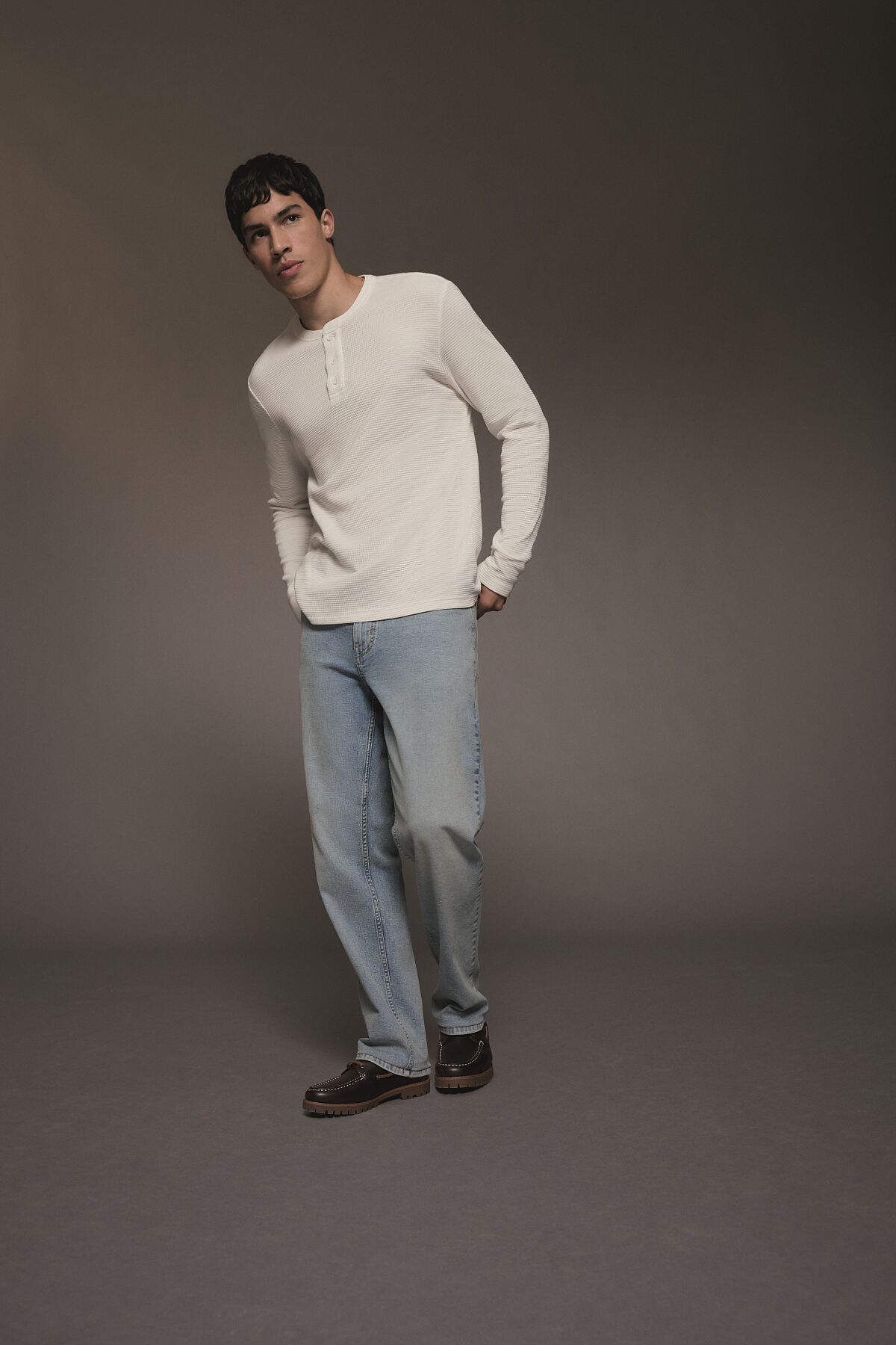 PRIMARK STRAIGHT DENIM JEAN LIGHT BLUE £14 €18 NE€20 �25 RON90 HUF6500 PLN80 CZK470 (3)