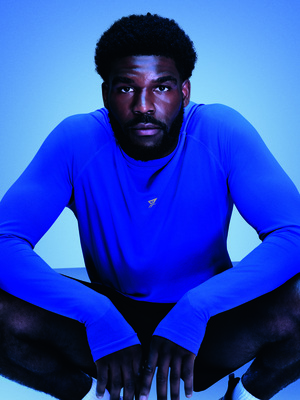 PRIMARK Longsleeve Seamfree Tshirt Blue £8, €10, �14, 50RON, 3800HUF, 43PLN, 260CZK