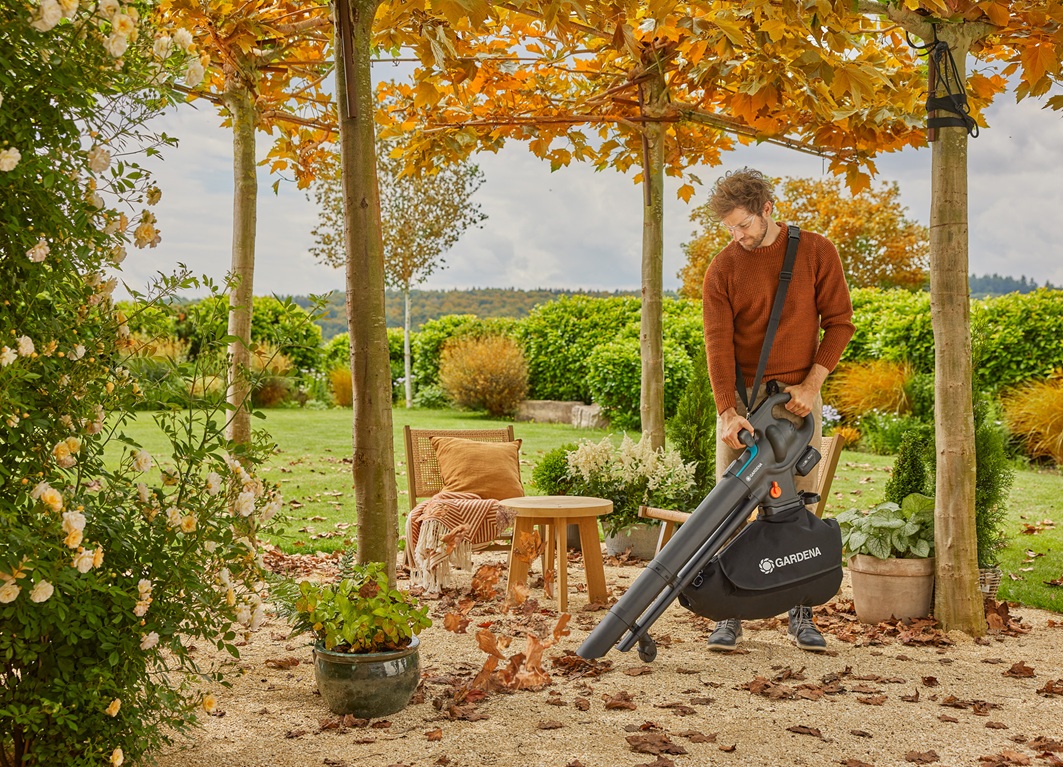 GARDENA_PA_Herbst_Laubsauger-Bläser PowerJet Collect