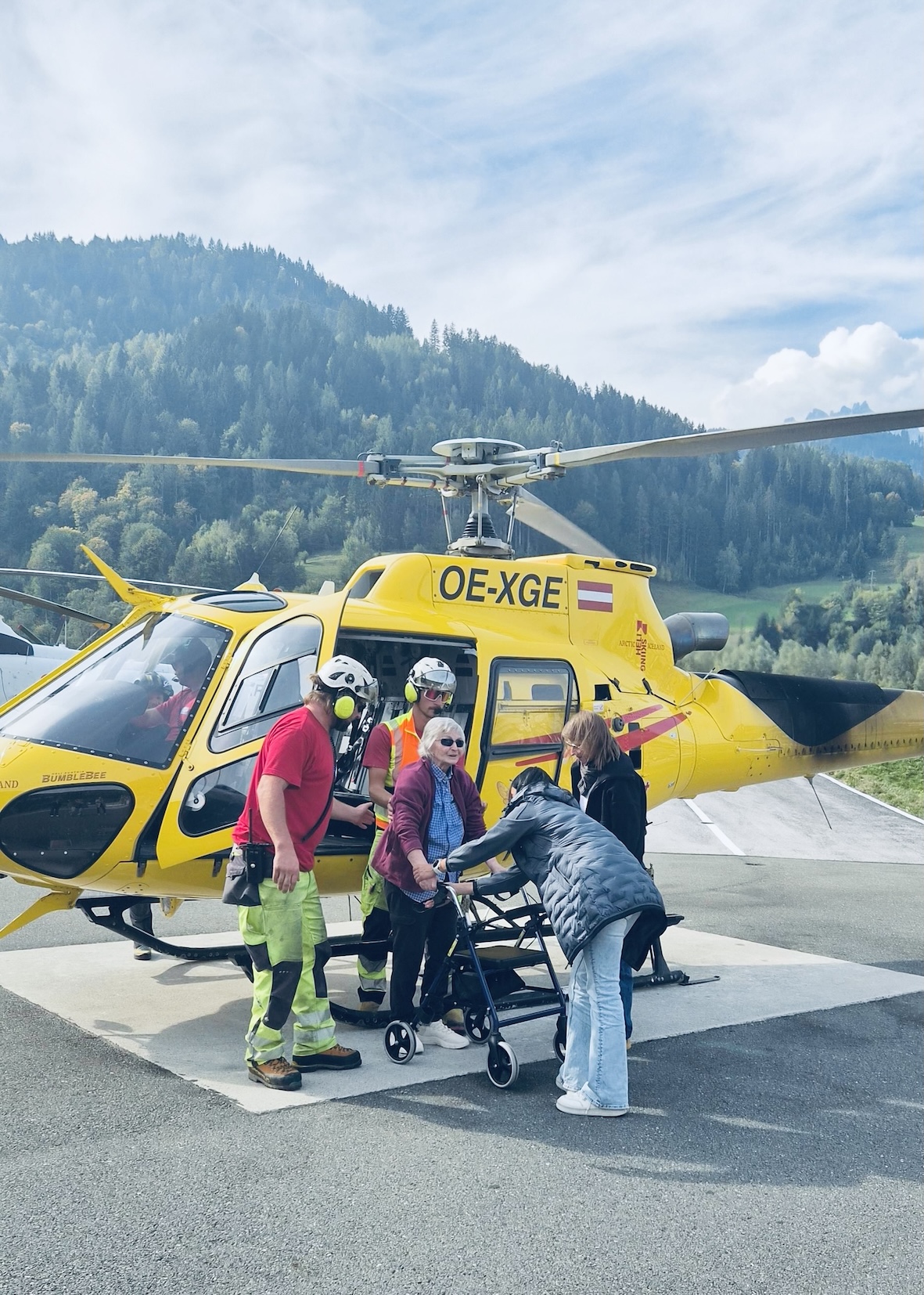 secu_PA Altenmarkt Hubschrauber Jahreswunsch. 2