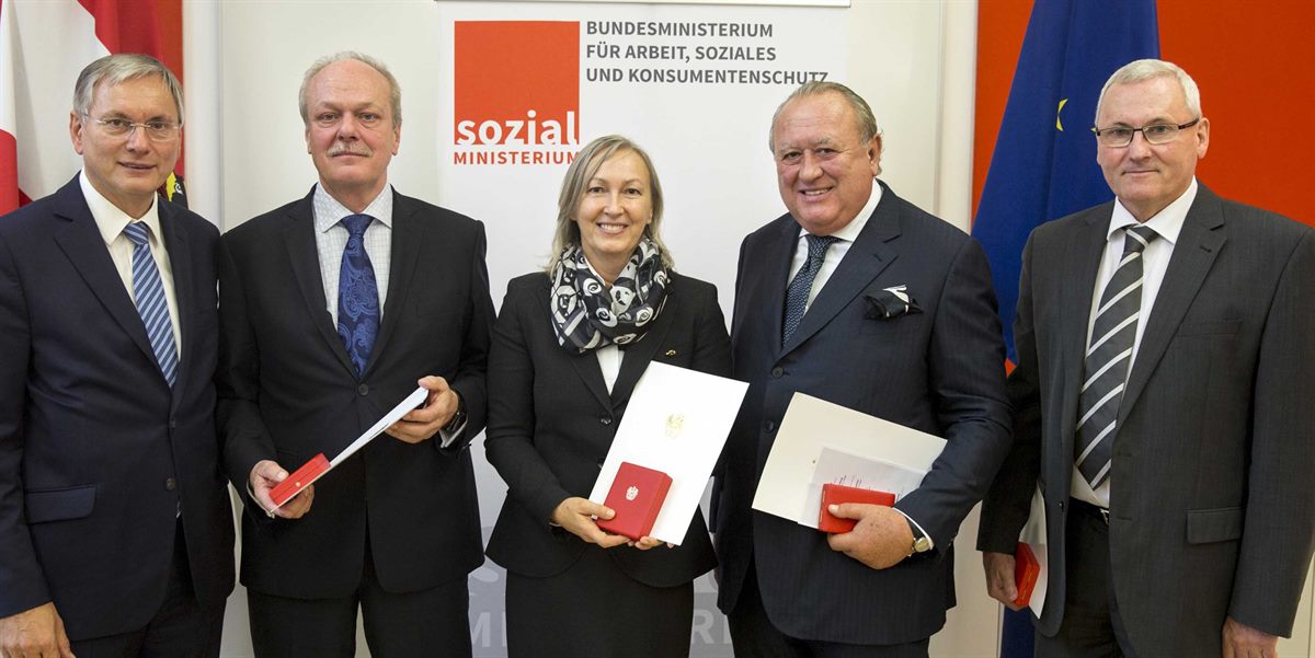 Ponte_Verleihung Ehrenzeichen Sozialministerium.jpg