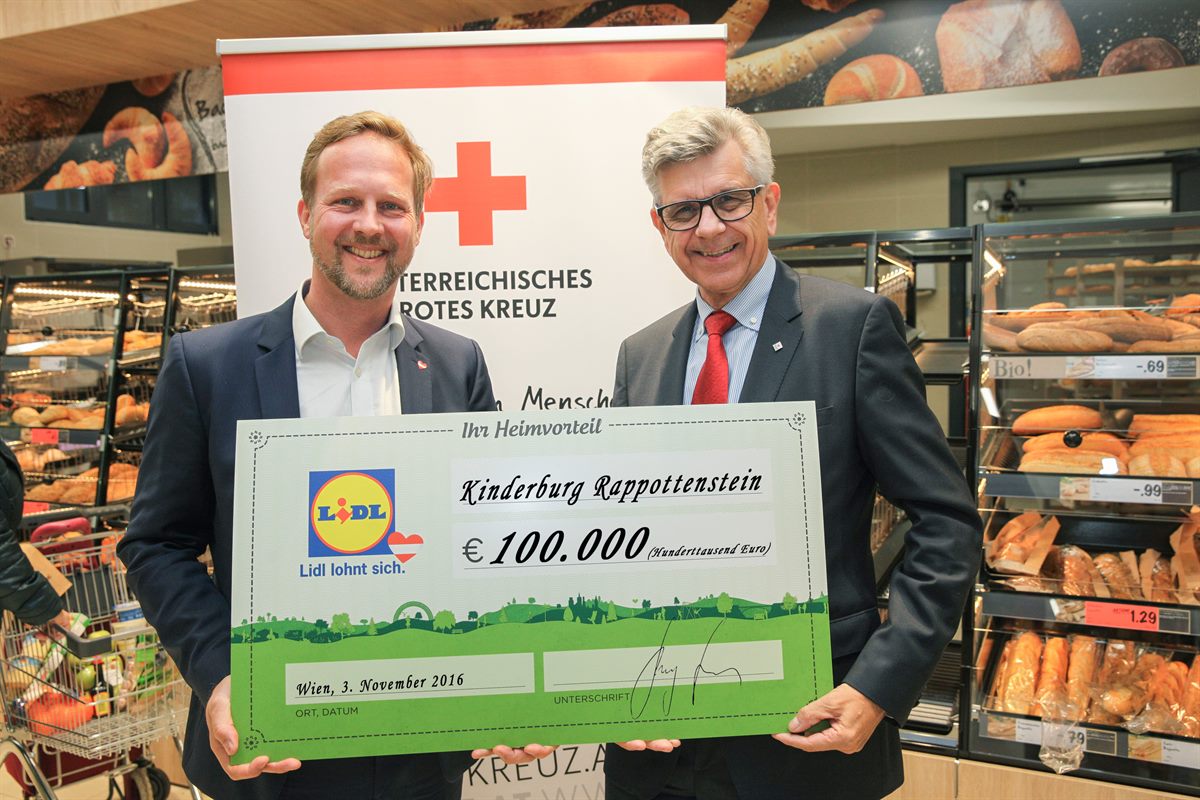 Bild_Lidl Oesterreich_Scheckuebergabe