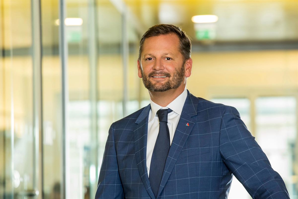 Thomas Neusiedler, Helvetia Österreich