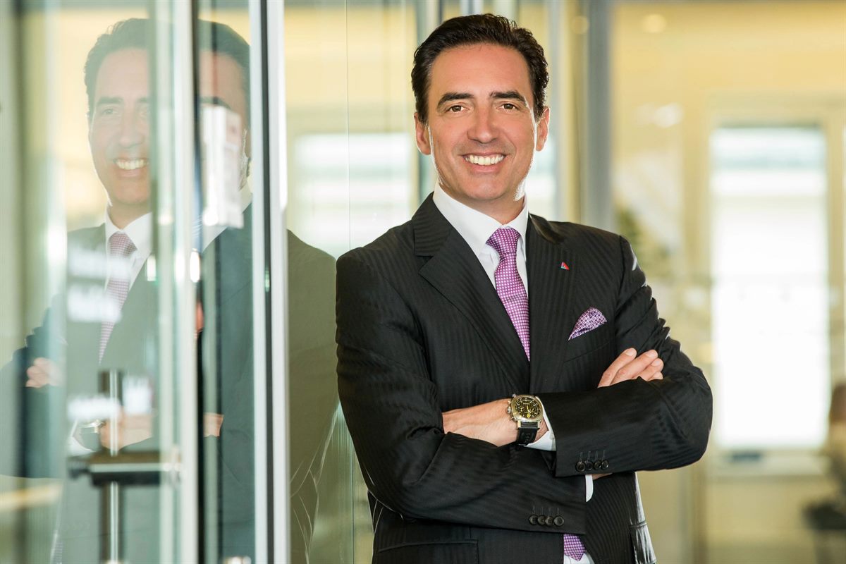 Werner Panhauser, Helvetia Österreich