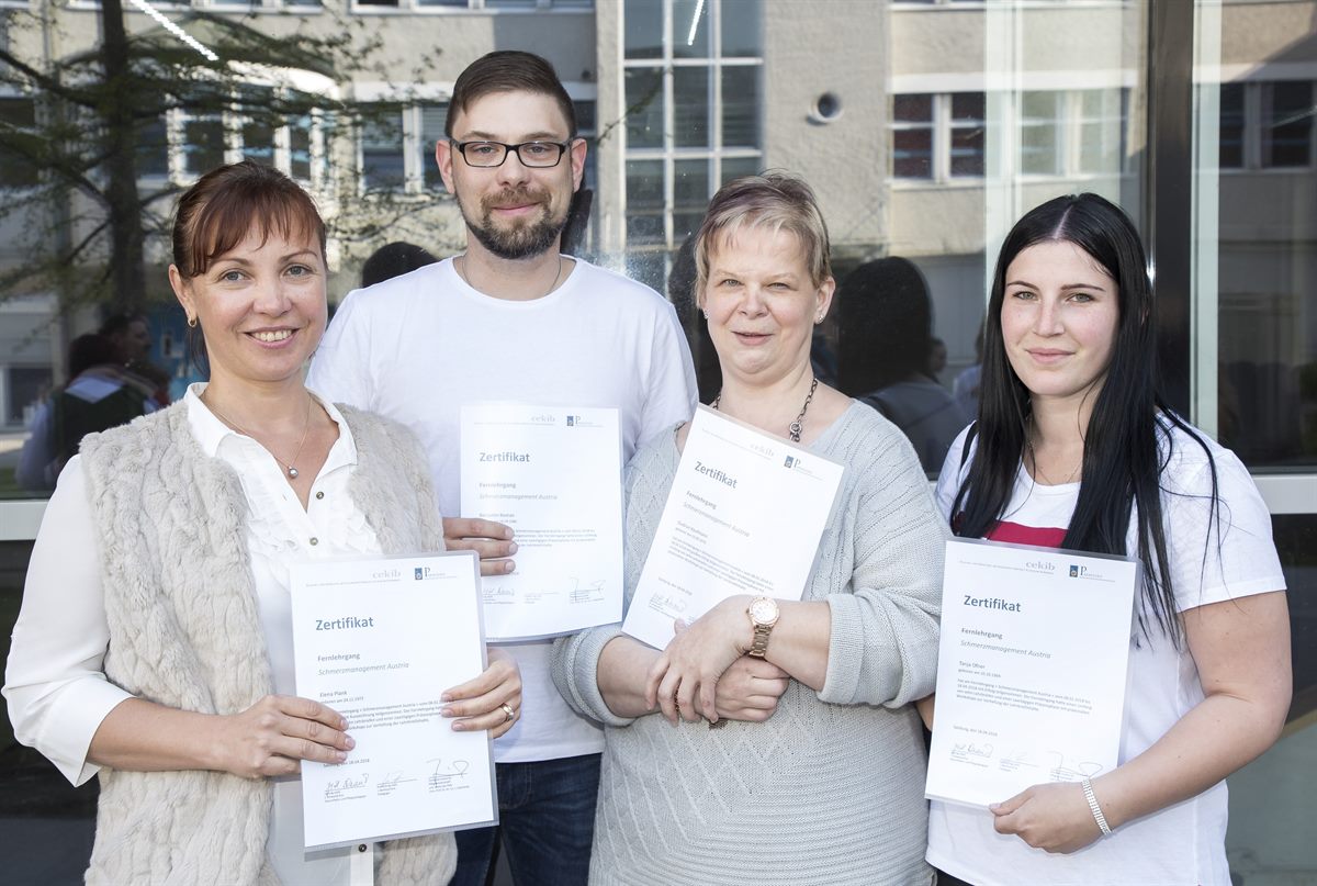 secu_PA_Steiermark_Verleihung Schmerzzertifikate_Presse1_Trofaiach