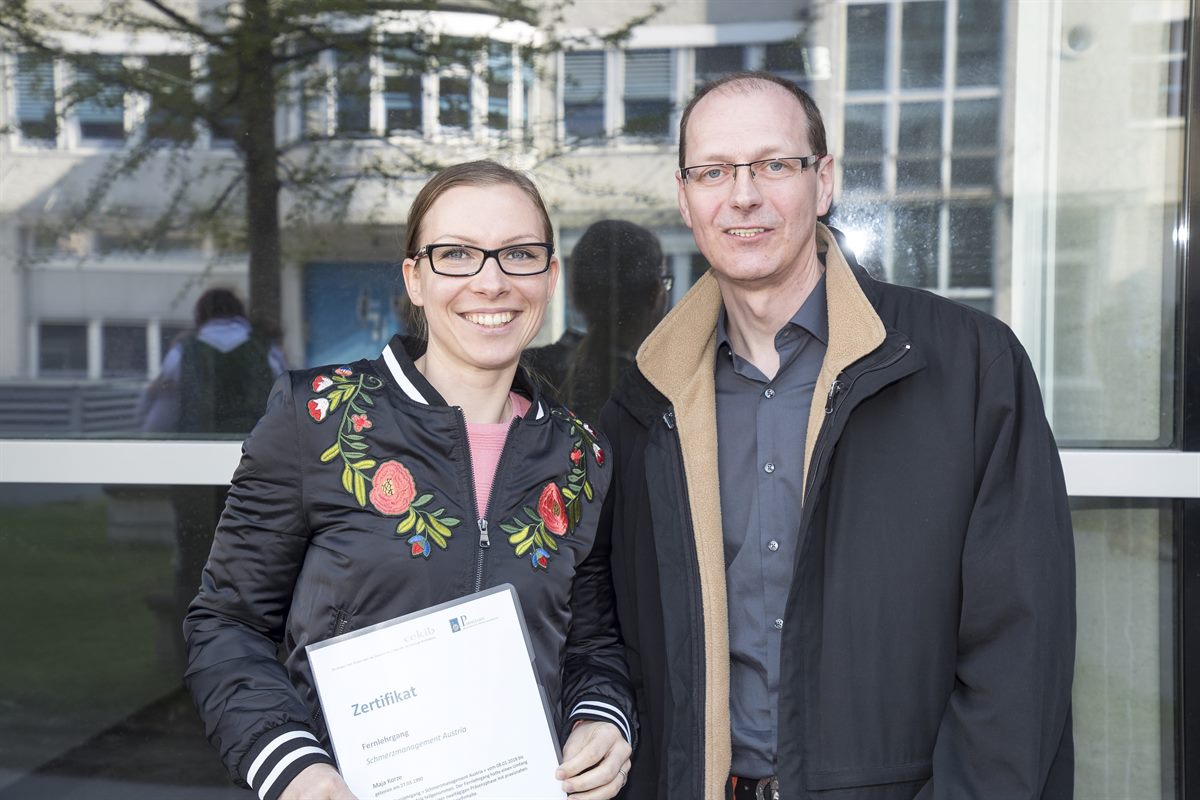 secu_PA_Steiermark_Verleihung Schmerzzertifikate_Presse3_Stainz