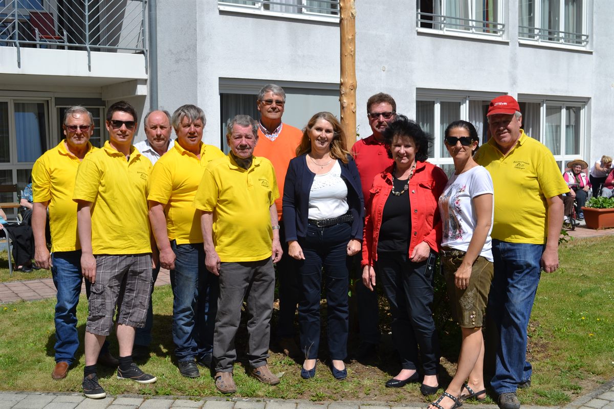 secu_PA_Pöchlarn_Maibaumstellen_Presse1