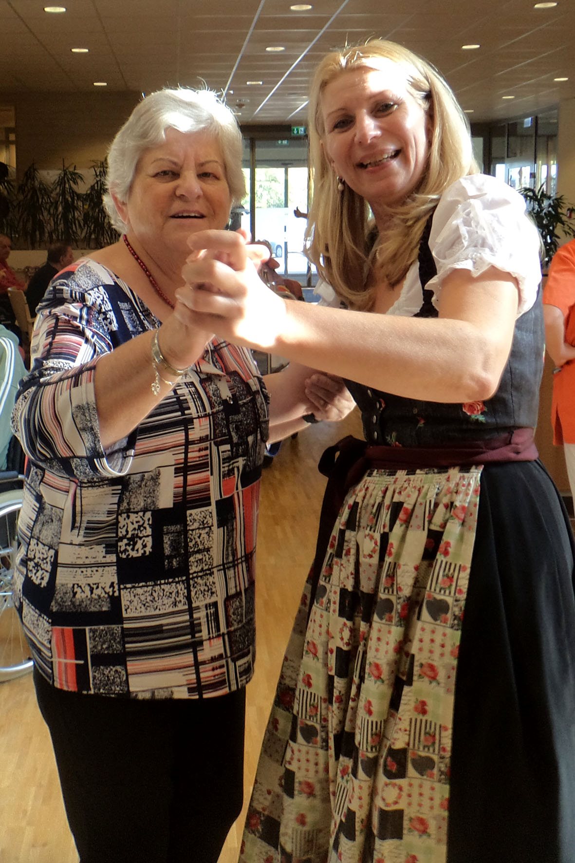 secu_PA_Ternitz Oktoberfest_Presse2