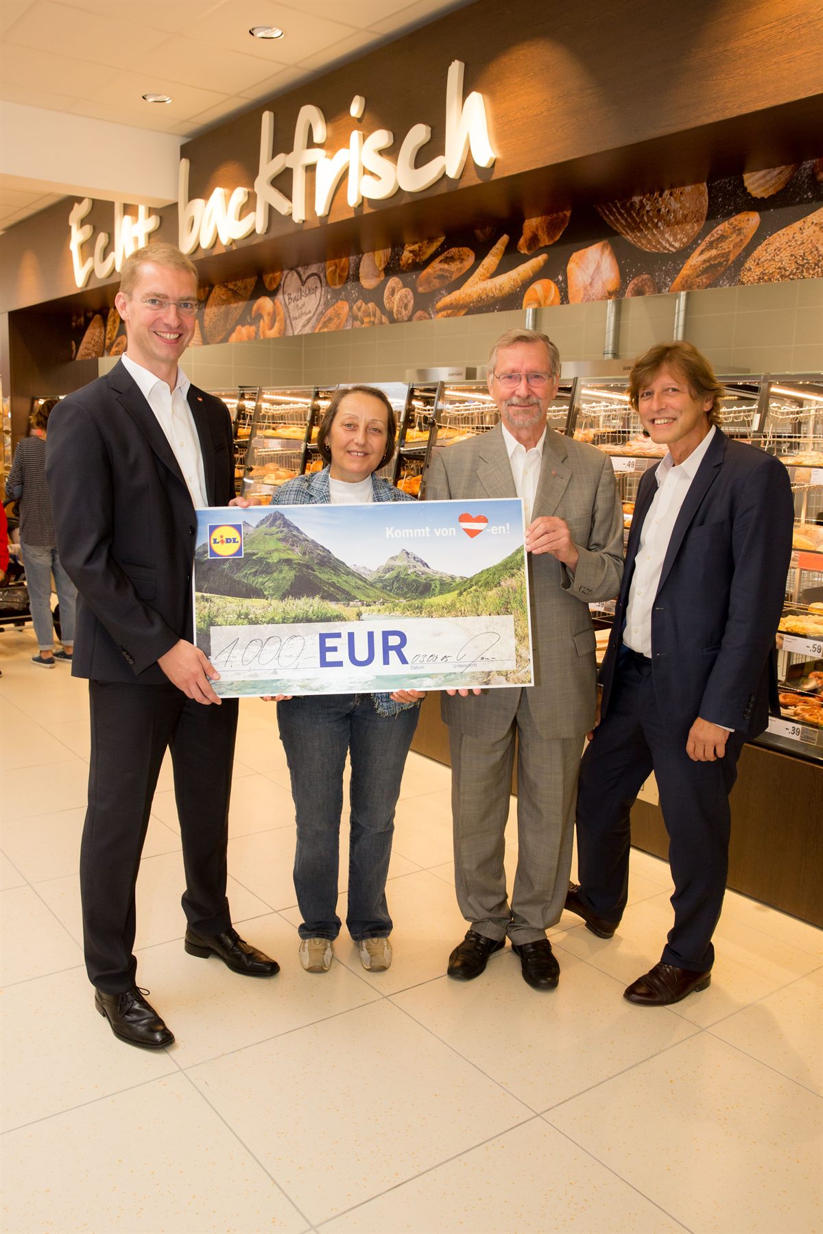 Lidl Oesterreich_NEO Zieglergasse Uebergabe