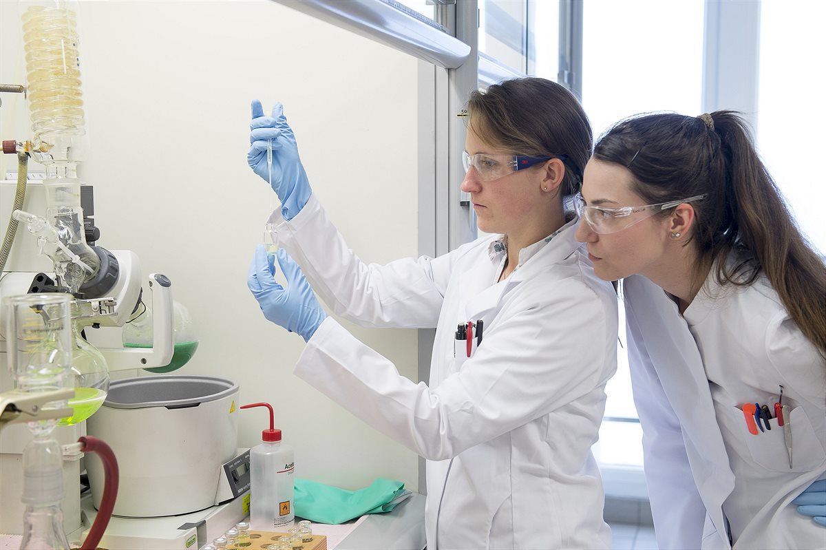 Researchers in Borealis’ Innovation Headquarters in Linz, Austria_© Borealis