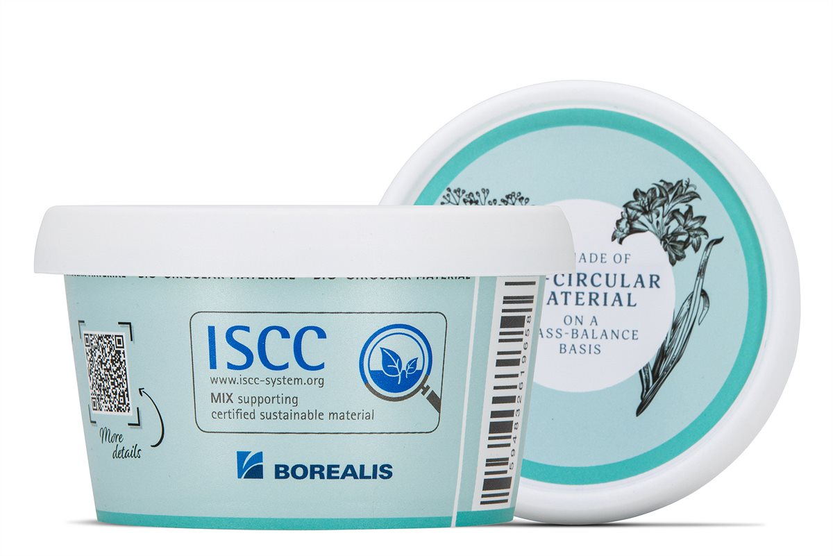 Greiner-Borealis IML joghurt cup_ISCC2_(c)_Greiner Packaging