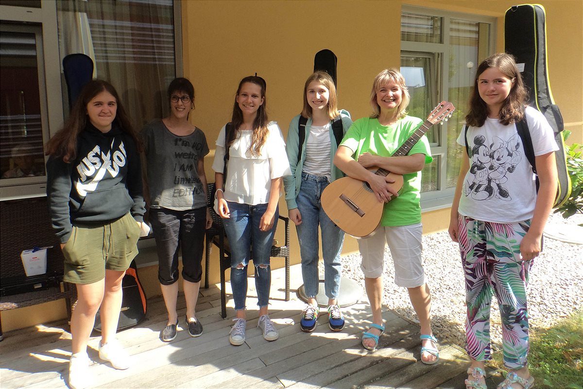 secu_PA_Ternitz_Besuch Musikschule_Presse 1