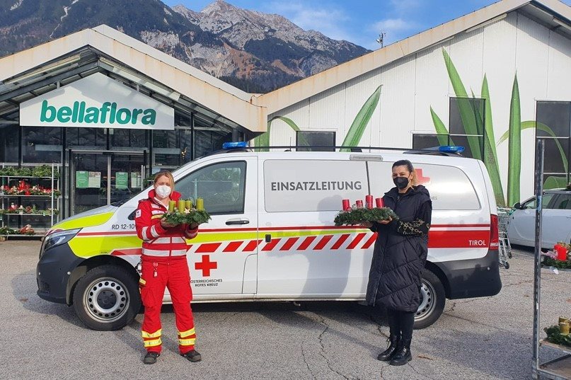 bellaflora_Presse_Adventkranz Freiwillige Rettung Innsbruck
