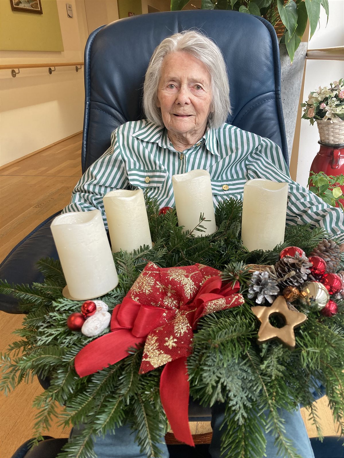 secu_PA_Salzburg-Lehen_Adventkranz binden_Presse 4