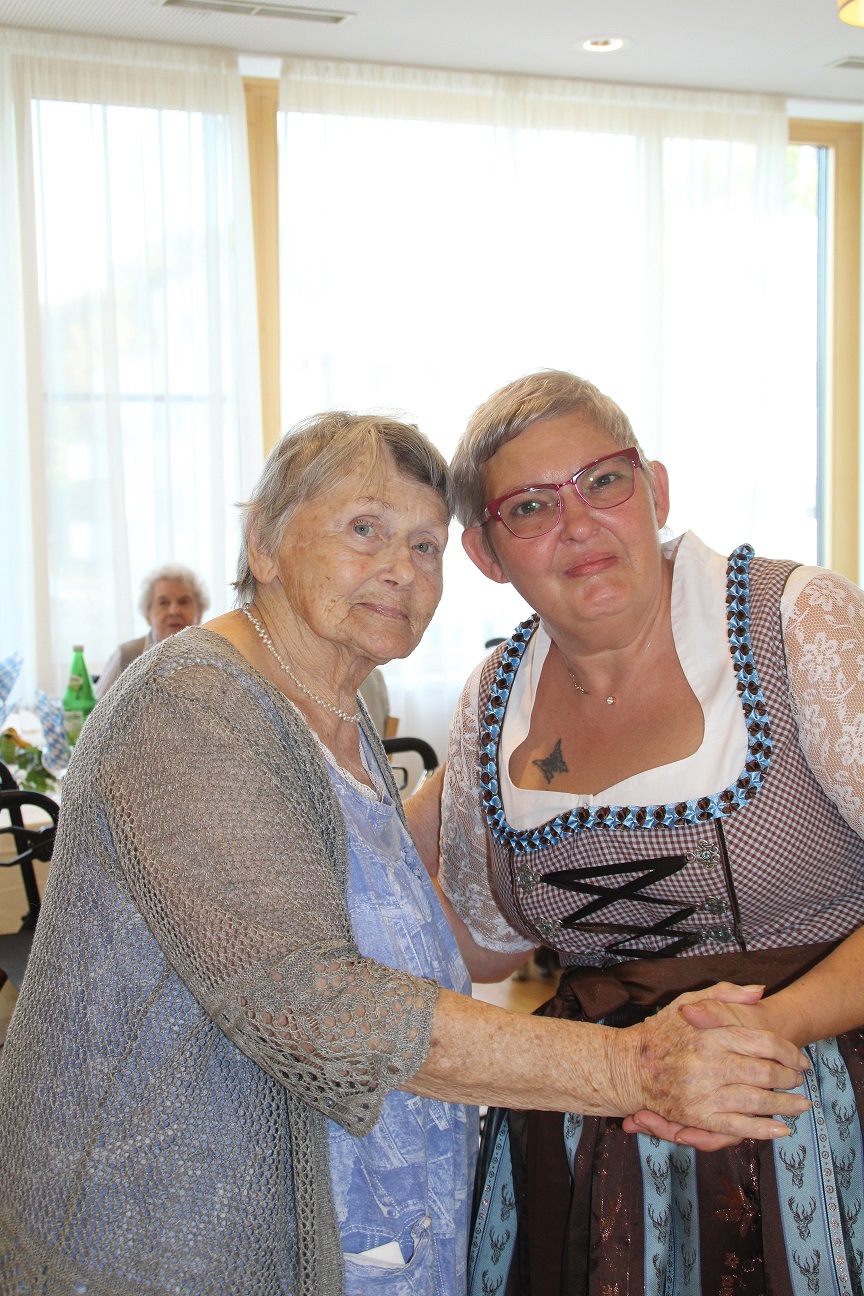 secu PA Traiskirchen Oktoberfest Presse1